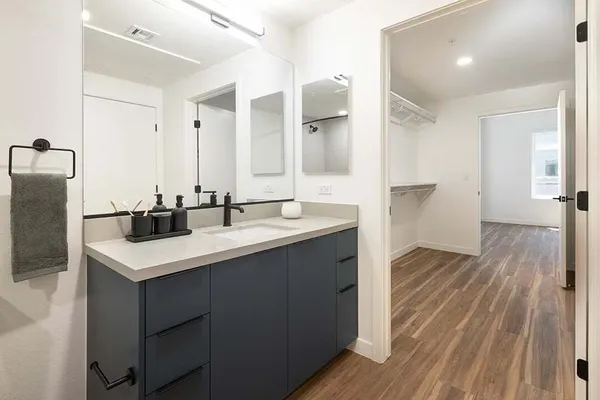 Paxton in Garfield, Huntington Beach | Studio, 1- to 3-Bedroom Rentals Available
