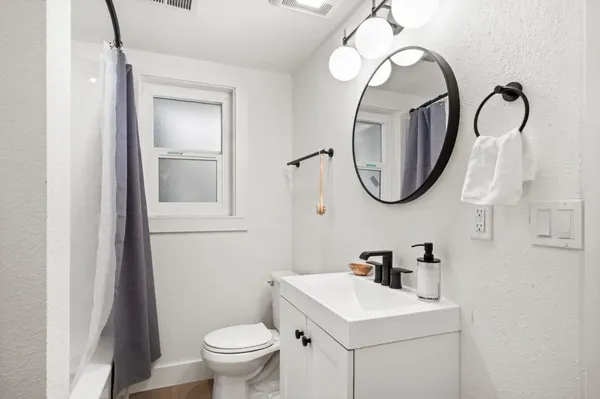 2124 Parker  in South Berkeley, Berkeley | Studio, 1- to 3-Bedroom Rentals Available