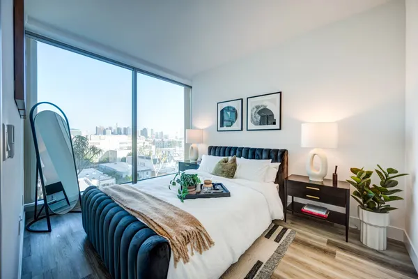 Nari Koreatown in Koreatown, Los Angeles | Studio, 1- to 3-Bedroom Rentals Available