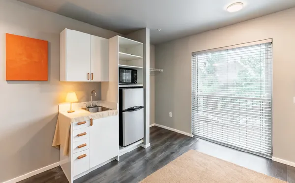 UW Off-Campus Housing | Novo Apartments | Studio, 1- to 3-Bedroom Rentals Available