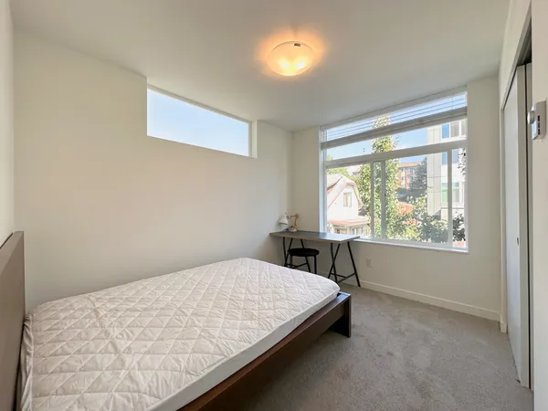 5634A Brooklyn Ave NE, Seattle, WA 98105 UW Off-Campus Housing | The Grey House | Studio, 1- to 3-Bedroom Rentals Available