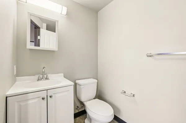 UW Off-Campus Housing | Juno Studios | Studio, 1- to 3-Bedroom Rentals Available