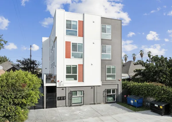 1299 W 36th Pl, Los Angeles, CA 90007 1299 W 36th Pl in South Los Angeles, Los Angeles | Studio, 1- to 3-Bedroom Rentals Available