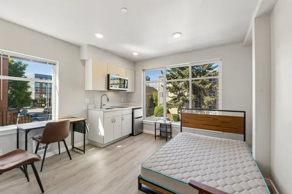 UW Off-Campus Housing | Ace Apartments | Studio, 1- to 3-Bedroom Rentals Available