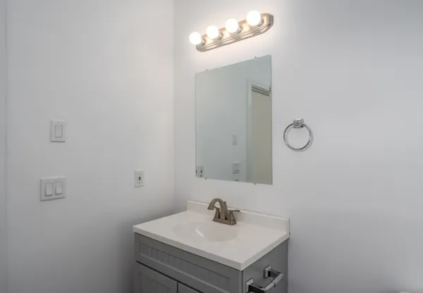 UW Off-Campus Housing | Coda Apartments | Studio, 1- to 3-Bedroom Rentals Available