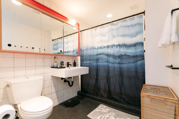 Coliving Spaces at 2221 S Clark St in Crystal City, Arlington | Tripalink