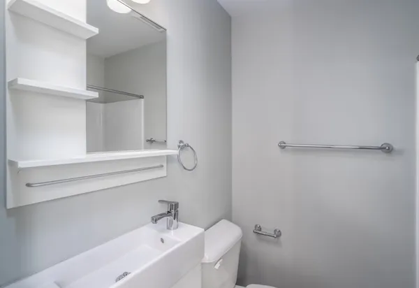 UW Off-Campus Housing | 7th Ave Place | Studio, 1- to 3-Bedroom Rentals Available