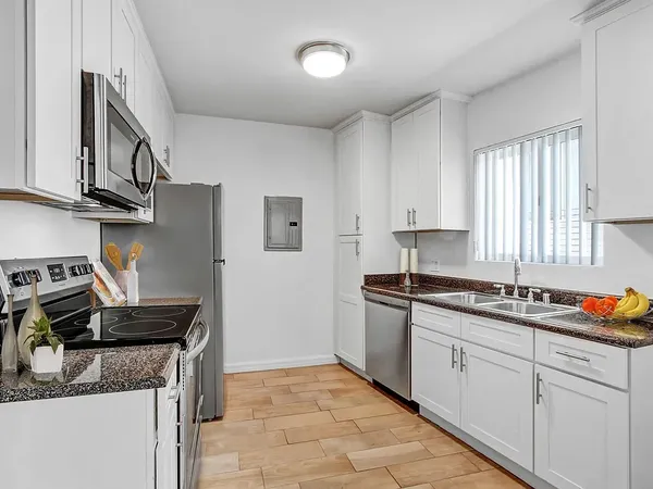 Wellworth Apartments for rent in DTLA, Los Angeles | 2-Bedroom Rentals Available