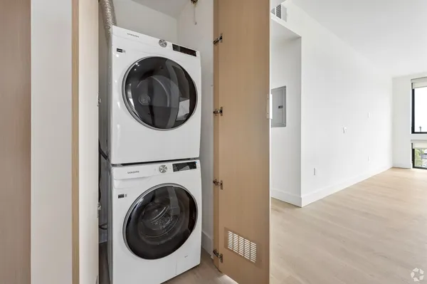 1808 Lincoln Blvd, Los Angeles, CA 90291 The Marlowe for rent in Venice, Los Angeles | 1-Bedroom Rentals Available