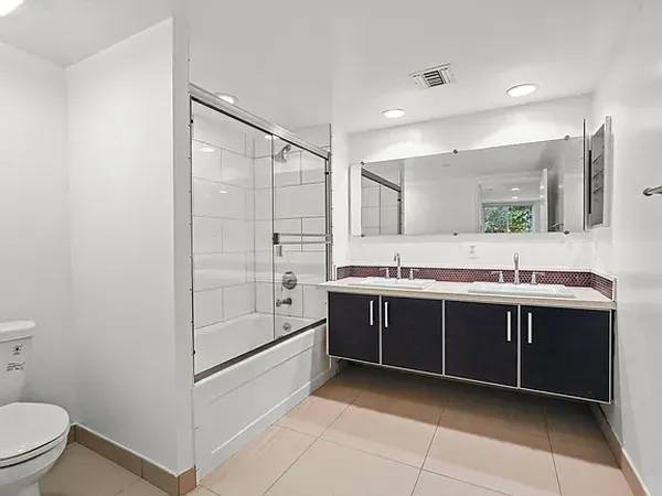 Edinburgh Courtyard for rent in Beverly Grove, Los Angeles | 2-Bedroom Rentals Available