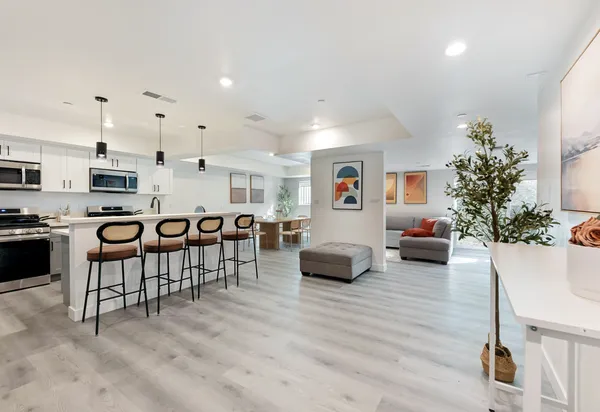 1299 W 36th Pl, Los Angeles, CA 90007 1299 W 36th Pl in South Los Angeles, Los Angeles | Studio, 1- to 3-Bedroom Rentals Available