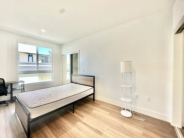 UCLA Off-Campus Housing | 1265 Barry Ave | Studio, 1- to 3-Bedroom Rentals Available