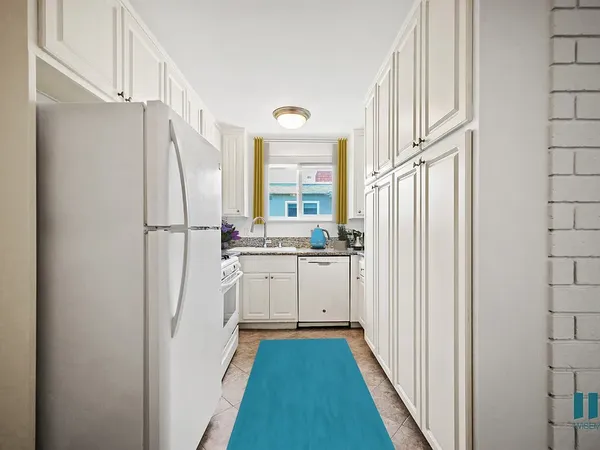 UCLA Off-Campus Housing | Goshen Double | Studio, 1- to 3-Bedroom Rentals Available