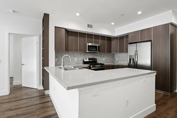 UCLA Off-Campus Housing | Kelton Madera | Studio, 1- to 3-Bedroom Rentals Available