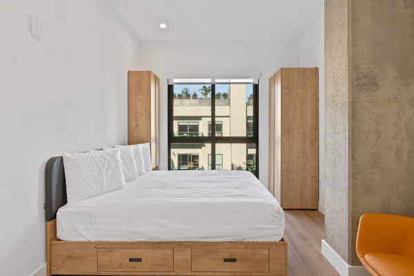 TENTEN Downtown in DTLA, Los Angeles | Studio, 1- to 3-Bedroom Rentals Available