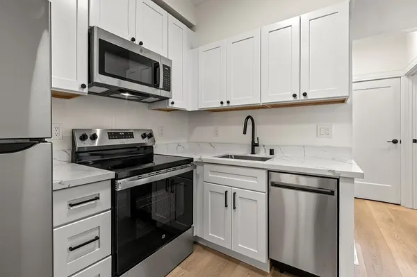 2414 Telegraph for rent in South Berkeley, Berkeley | 3-Bedroom Rentals Available