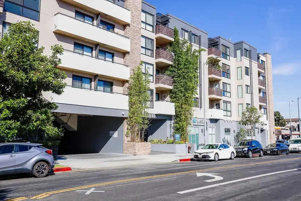 UCLA Off-Campus Housing | Santa Monica Federal | Studio, 1- to 3-Bedroom Rentals Available