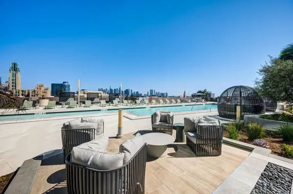 Nari Koreatown in Koreatown, Los Angeles | Studio, 1- to 3-Bedroom Rentals Available