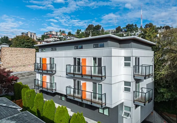 812 3rd Ave N, Seattle, WA 98109 Vistana Apartments in Downtown Seattle, Seattle | Studio, 1- to 3-Bedroom Rentals Available