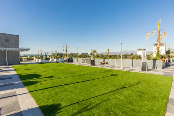 TENTEN Downtown in DTLA, Los Angeles | Studio, 1- to 3-Bedroom Rentals Available