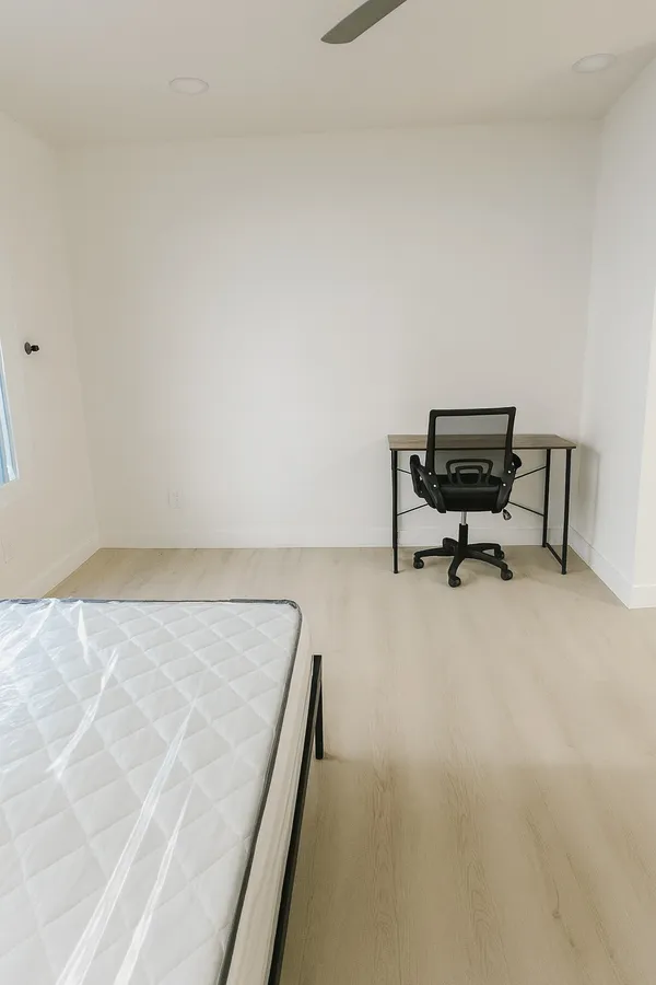 1189 West 36th Place for Rent near USC | Off-Campus Housing