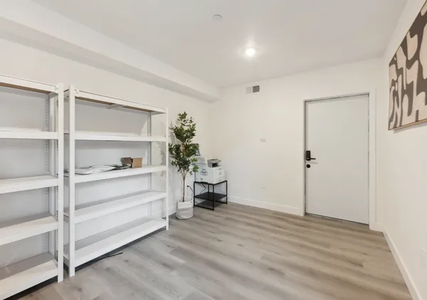 1299 W 36th Pl, Los Angeles, CA 90007 1299 W 36th Pl in South Los Angeles, Los Angeles | Studio, 1- to 3-Bedroom Rentals Available