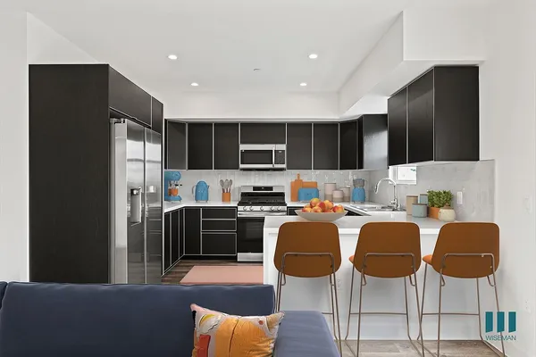 UCLA Off-Campus Housing | Selby Venti | Studio, 1- to 3-Bedroom Rentals Available