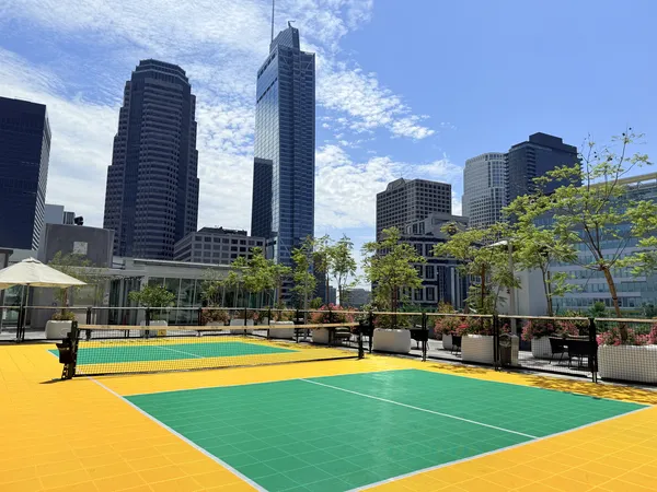 TENTEN Downtown in DTLA, Los Angeles | Studio, 1- to 3-Bedroom Rentals Available