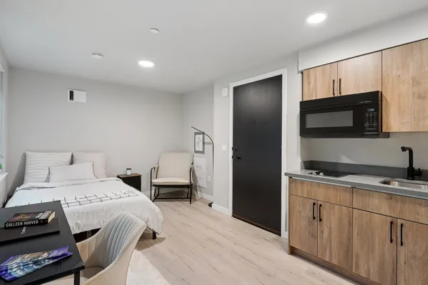 UW Off-Campus Housing | Clara Apartments | Studio, 1- to 3-Bedroom Rentals Available