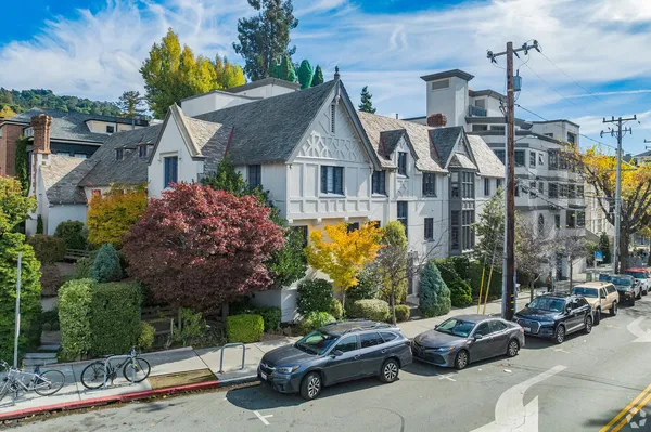 2315 College in South Berkeley, Berkeley | Studio, 1- to 3-Bedroom Rentals Available