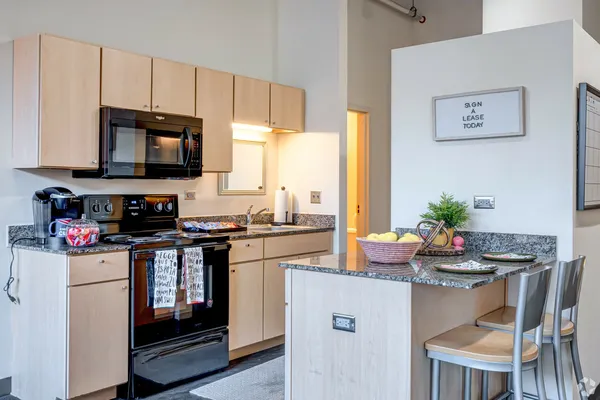 Letterman Chicago in West Loop, Chicago | Studio, 1- to 3-Bedroom Rentals Available