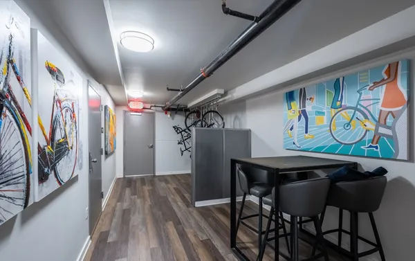 UW Off-Campus Housing | 7th Ave Place | Studio, 1- to 3-Bedroom Rentals Available