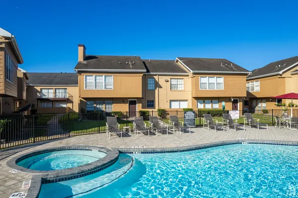 Nottingham Residences for rent in Memorial, Houston | 3-Bedroom Rentals Available