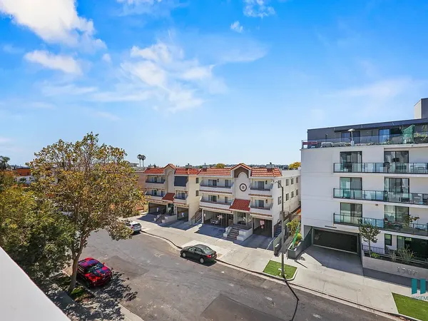 1500 Hi Pt St, Los Angeles, CA 90035 Hi Point for rent in Culver City/Palms, Los Angeles | 2-Bedroom Rentals Available