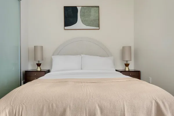 UW Off-Campus Housing | Verve Flats  | Studio, 1- to 3-Bedroom Rentals Available