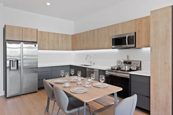 TENTEN Downtown in DTLA, Los Angeles | Studio, 1- to 3-Bedroom Rentals Available
