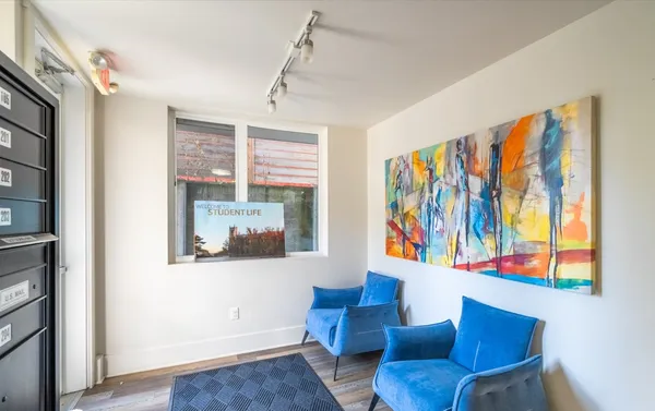 UW Off-Campus Housing | 7th Ave Place | Studio, 1- to 3-Bedroom Rentals Available