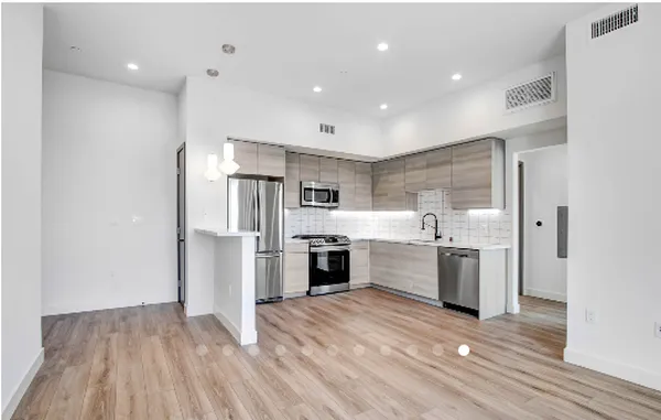 3555 Overland Ave in Westside Village, Los Angeles | Studio, 1- to 3-Bedroom Rentals Available