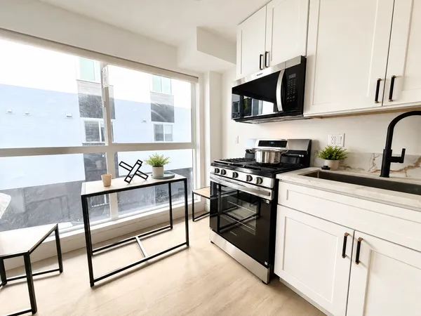 1337 West 36th Street in South Los Angeles, Los Angeles | Studio, 1- to 3-Bedroom Rentals Available