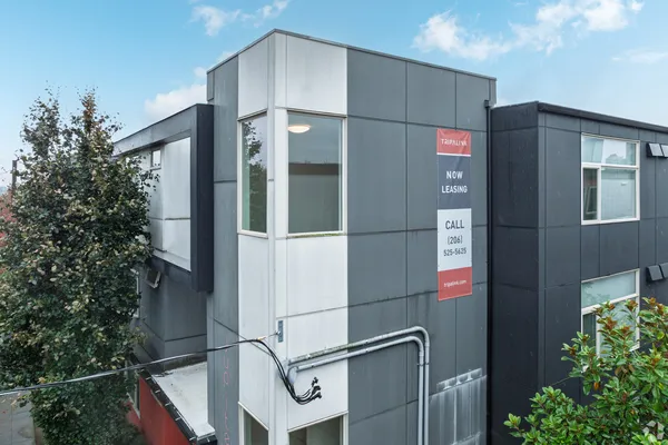 Jupiter Apartments in Downtown Seattle, Seattle | Studio, 1- to 3-Bedroom Rentals Available