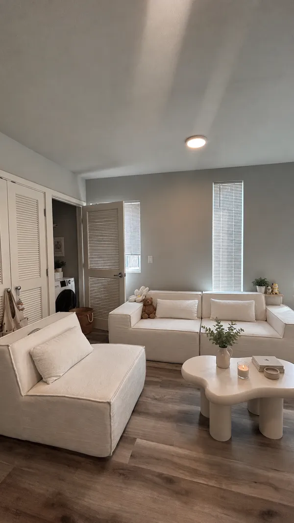 UW Off-Campus Housing | DP Studios | Studio, 1- to 3-Bedroom Rentals Available