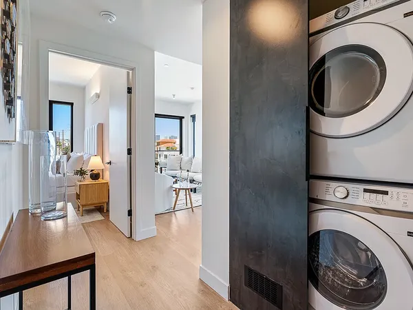 Arya in Westside Village, Los Angeles | Studio, 1- to 3-Bedroom Rentals Available