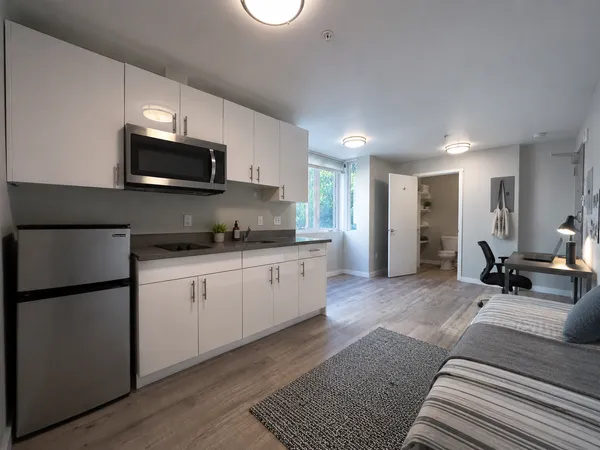7th Ave Place for Rent near UW | Off-Campus Apartments