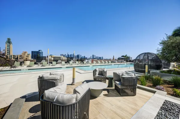 Nari Koreatown in Koreatown, Los Angeles | Studio, 1- to 3-Bedroom Rentals Available