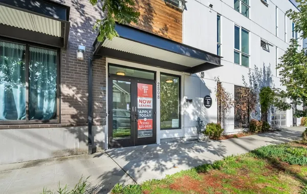 UW Off-Campus Housing | Coda Apartments | Studio, 1- to 3-Bedroom Rentals Available