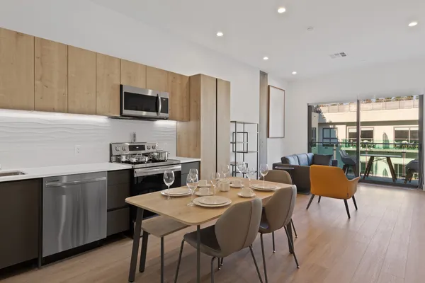 TENTEN Downtown in DTLA, Los Angeles | Studio, 1- to 3-Bedroom Rentals Available