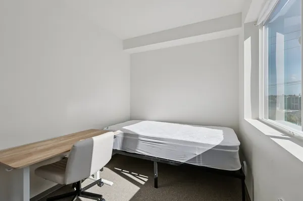 UW Off-Campus Housing | Ravenna Gardens | Studio, 1- to 3-Bedroom Rentals Available
