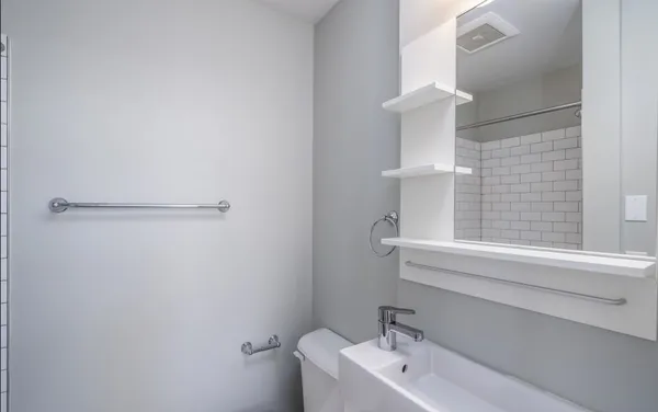 UW Off-Campus Housing | 7th Ave Place | Studio, 1- to 3-Bedroom Rentals Available