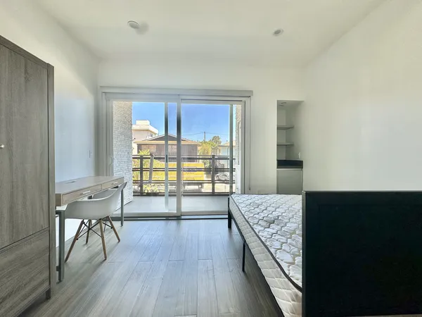 UCLA Off-Campus Housing | 1515 Colby Ave | Studio, 1- to 3-Bedroom Rentals Available