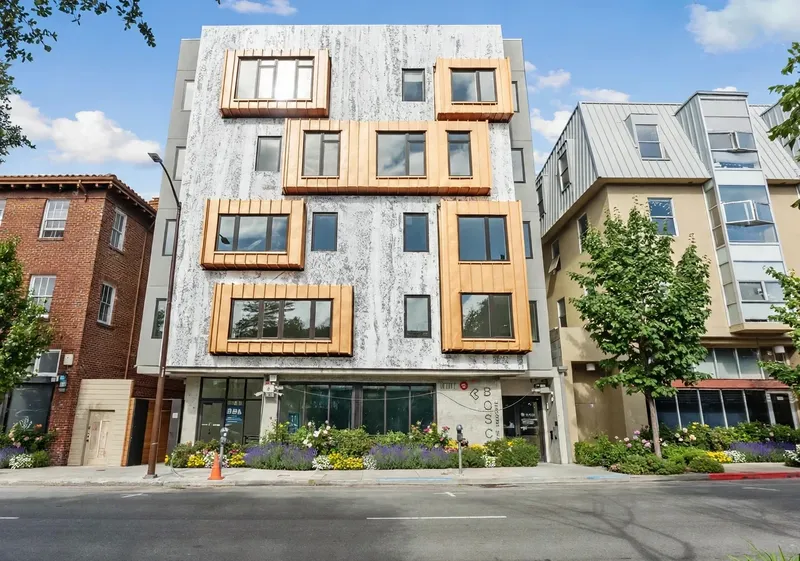 Explore Bosco en Central Berkeley